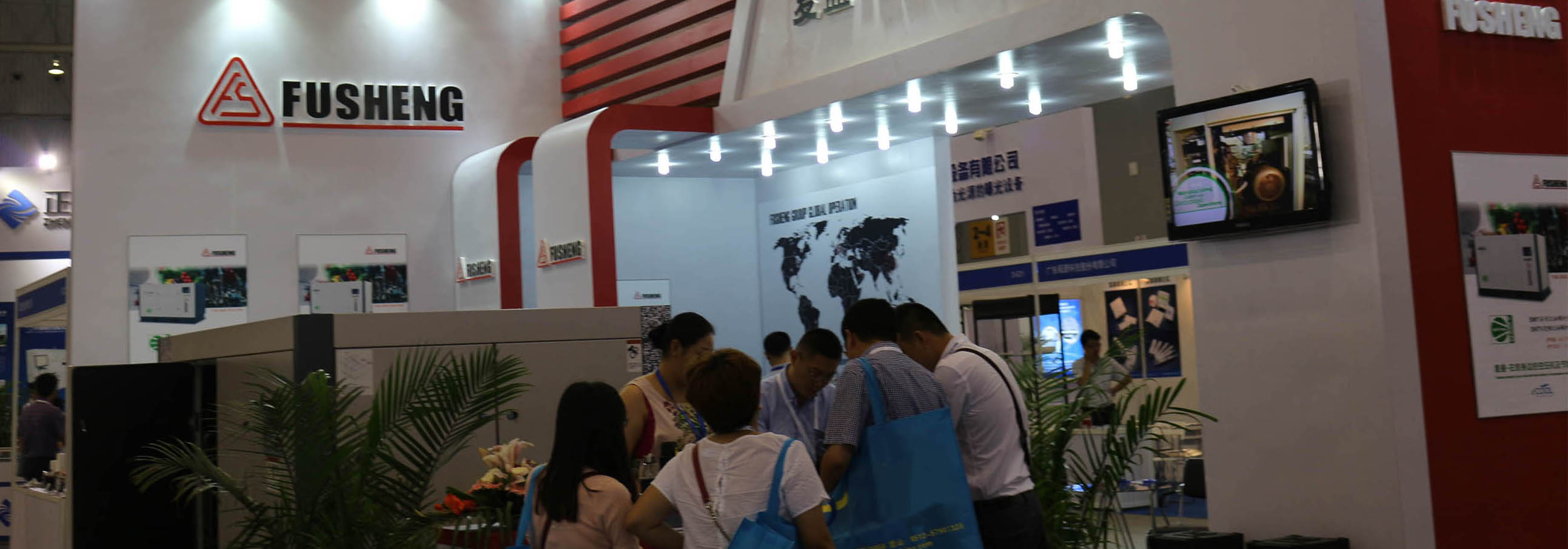 ��ʢ��ѹ��,��ѹ��չ