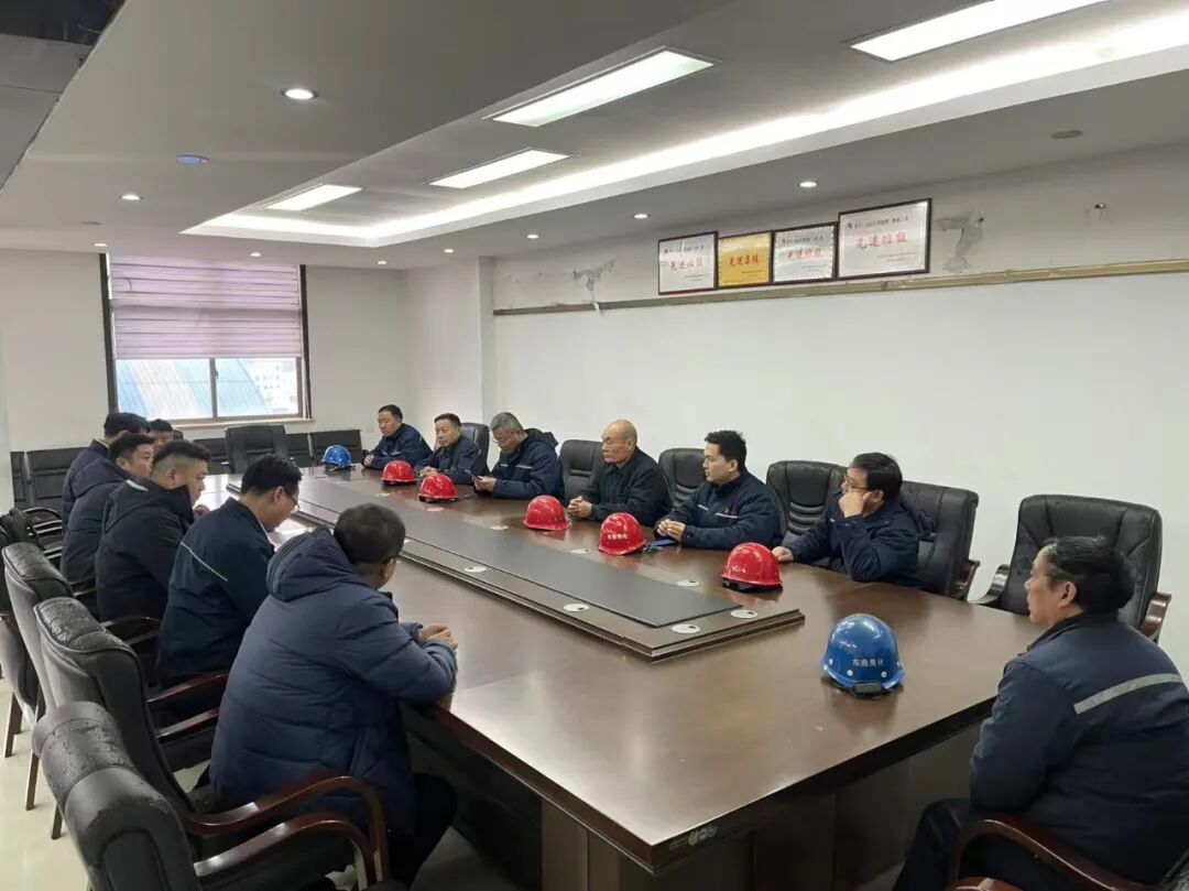 复盛助力煤焦化行业绿色转型,东鑫焦化一级能效空压站挂牌仪式顺利举行 配图3